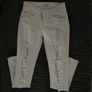 Rue21 Women's White Distressed Skinny Jeans
